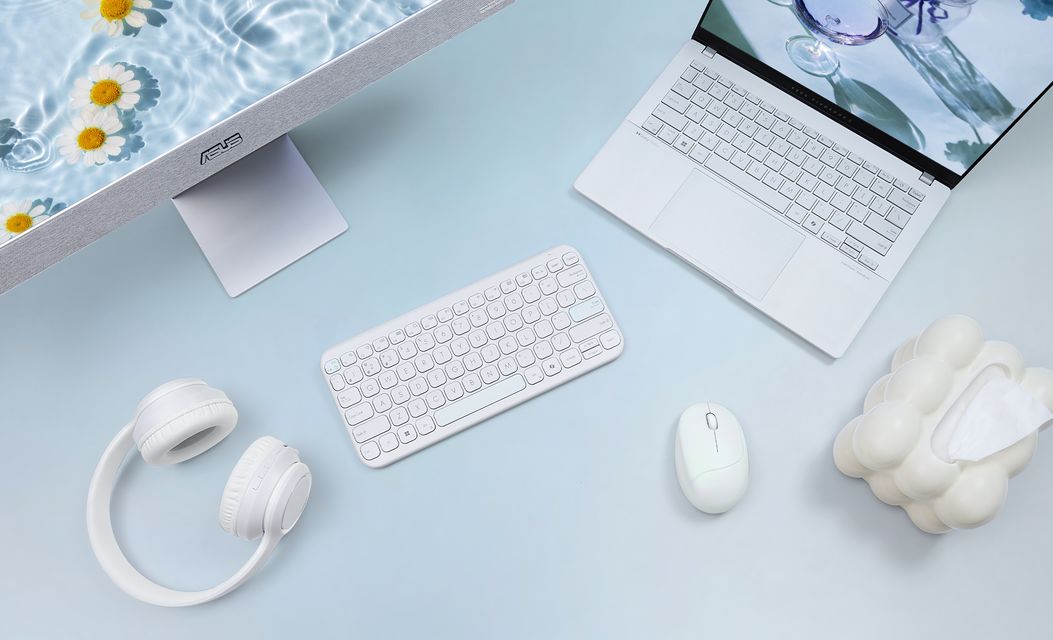 ASUS Fragrance Mouse MD101_Scenario Photo_Iridescent White_03
